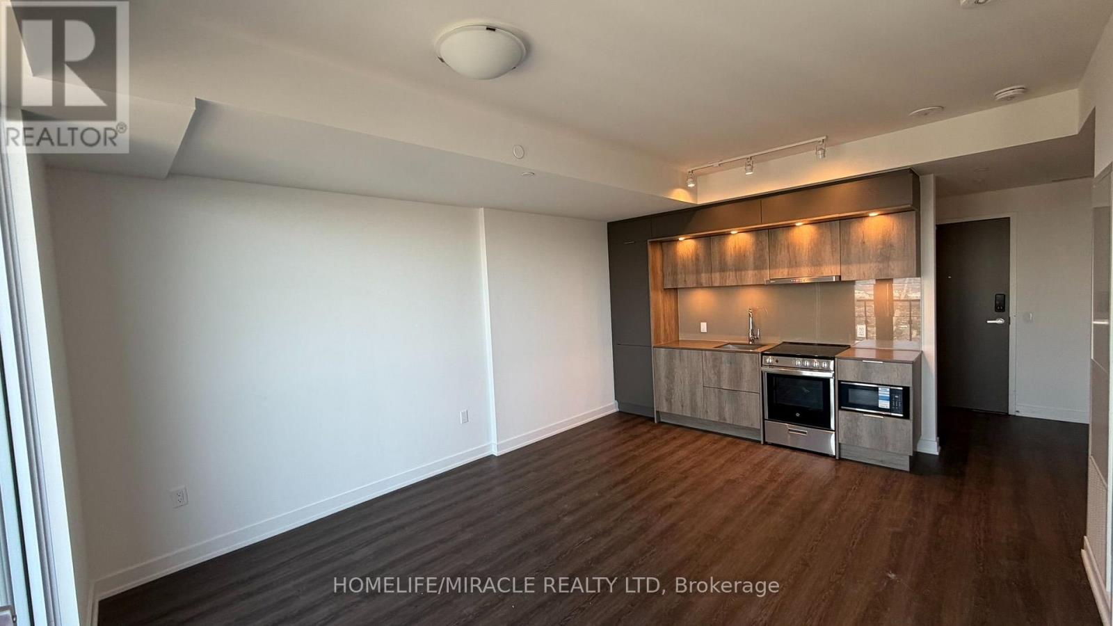 7304 - 448 BURNHAMTHORPE ROAD W, Mississauga, Ontario