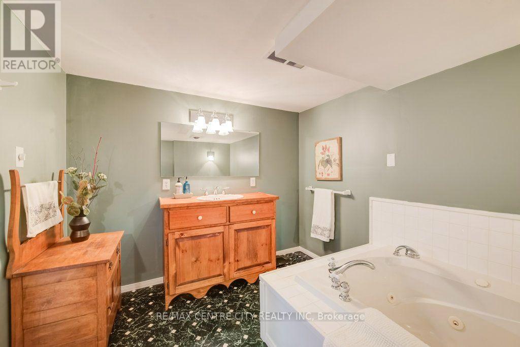 280 Hope Street E, East Zorra-Tavistock, Ontario  N0B 2R0 - Photo 31 - X13865732