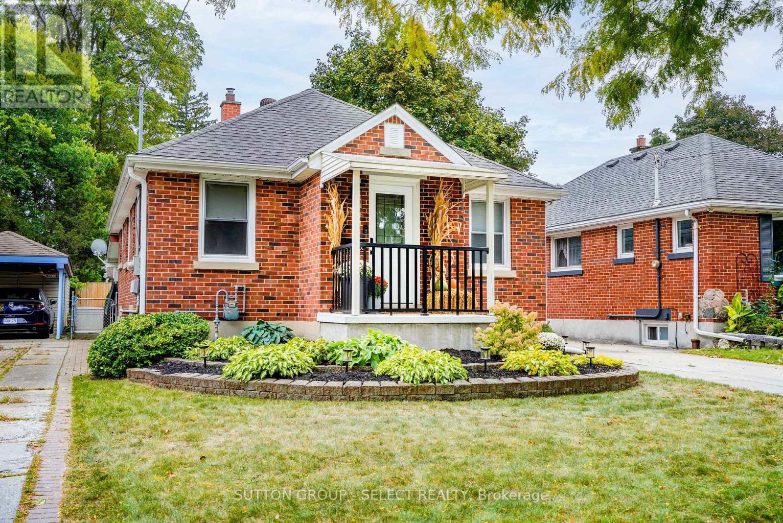 83 Eastman Avenue, London East, Ontario  N5W 2M5 - Photo 2 - X13865752