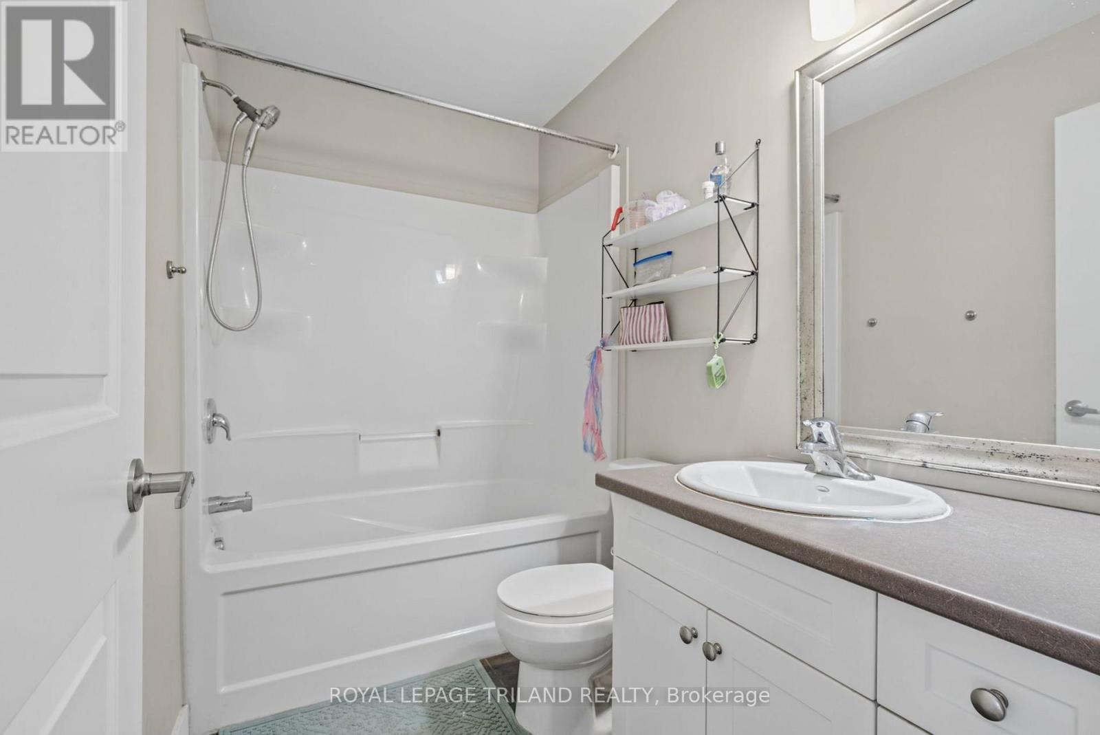 10 - 1960 Dalmagarry Road, London North, Ontario  N6G 0T8 - Photo 29 - X13865792