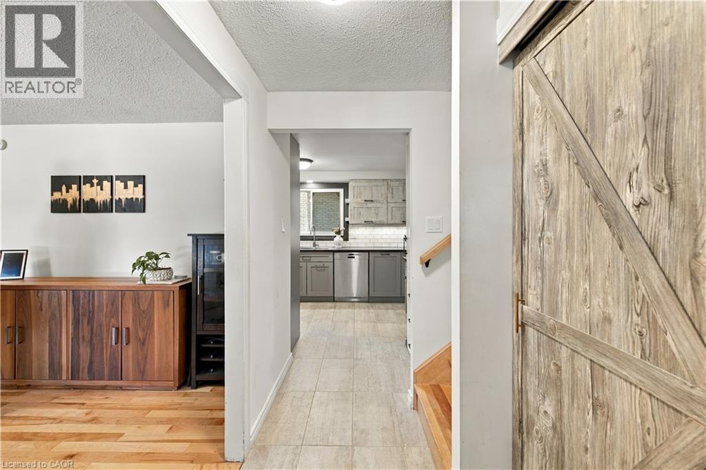 178 Laurentian Drive, Kitchener, Ontario  N2E 1Y3 - Photo 4 - 40863584