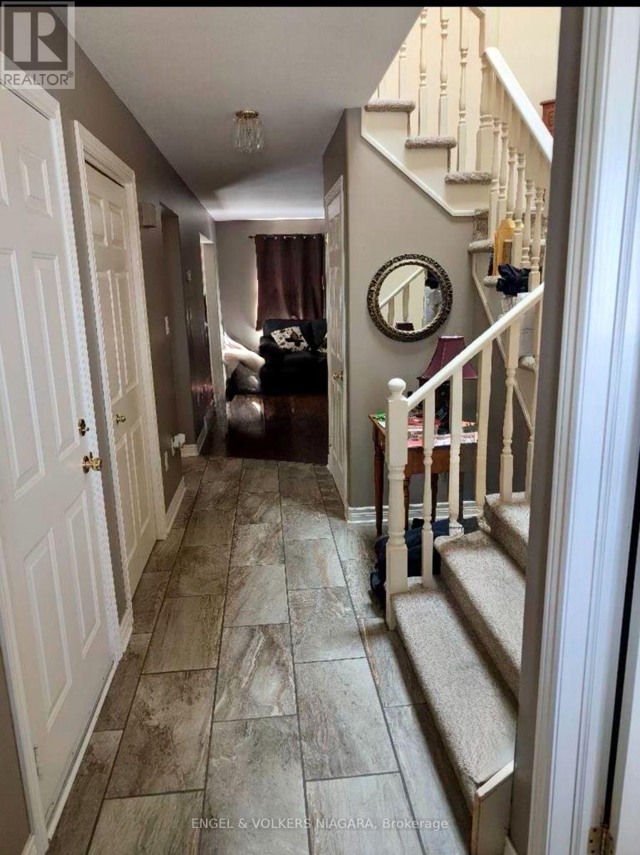 7714 Cortina Crescent, Niagara Falls (Ascot), Ontario  L2H 3B4 - Photo 11 - X13865706