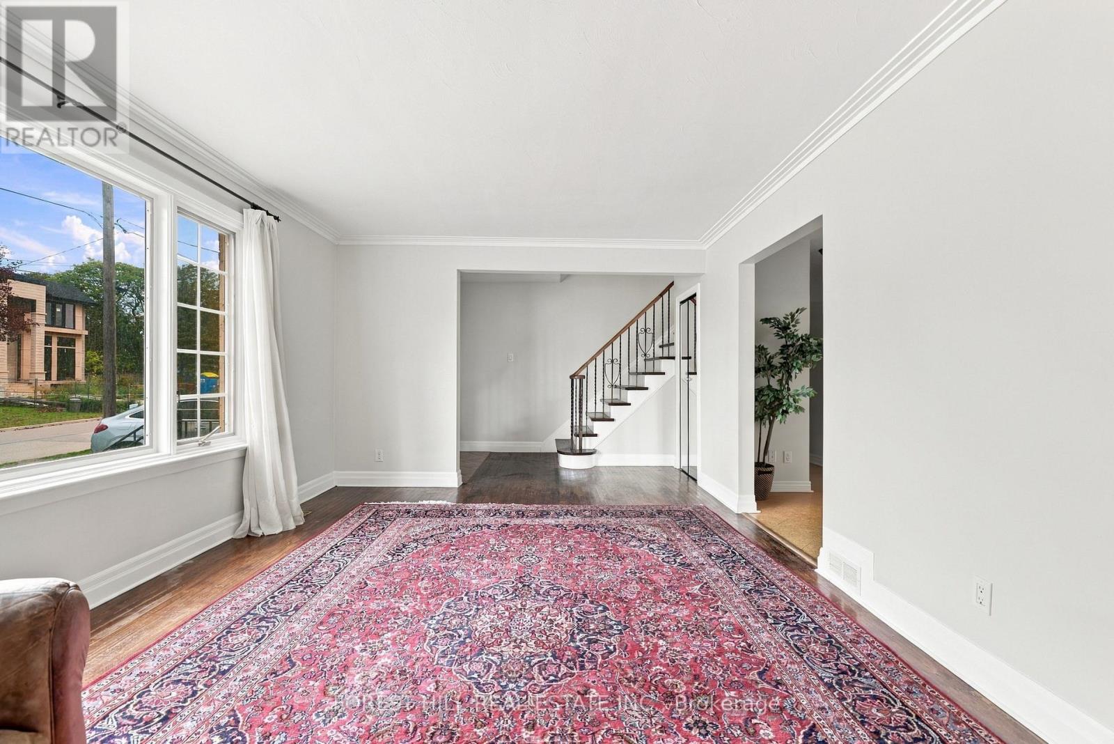 11 URBANDALE AVENUE Toronto (Newtonbrook East), ON M2M 2G9
