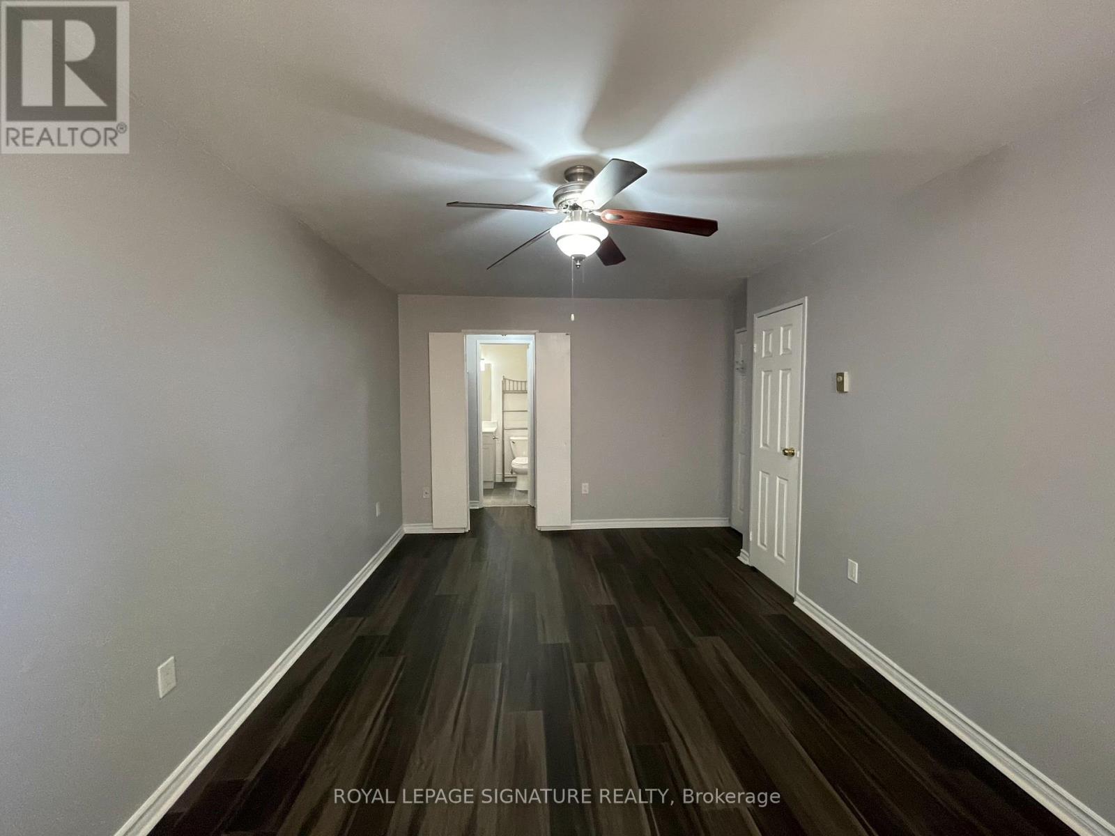 1084 - 100 MORNELLE COURT