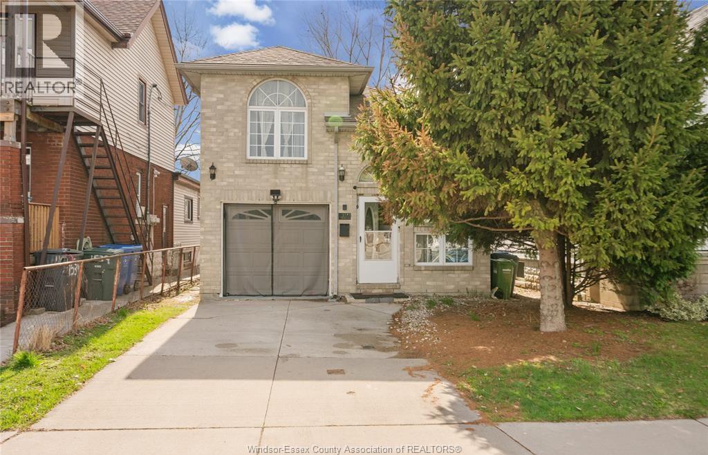 1537 LANGLOIS Unit# UPPER, Windsor, Ontario