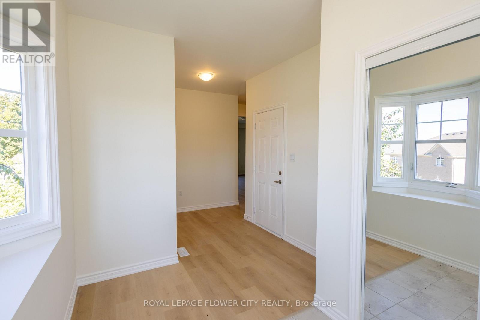 16 Ravenscraig Place, Innisfil (Cookstown), Ontario  L0L 1L0 - Photo 5 - N13865818