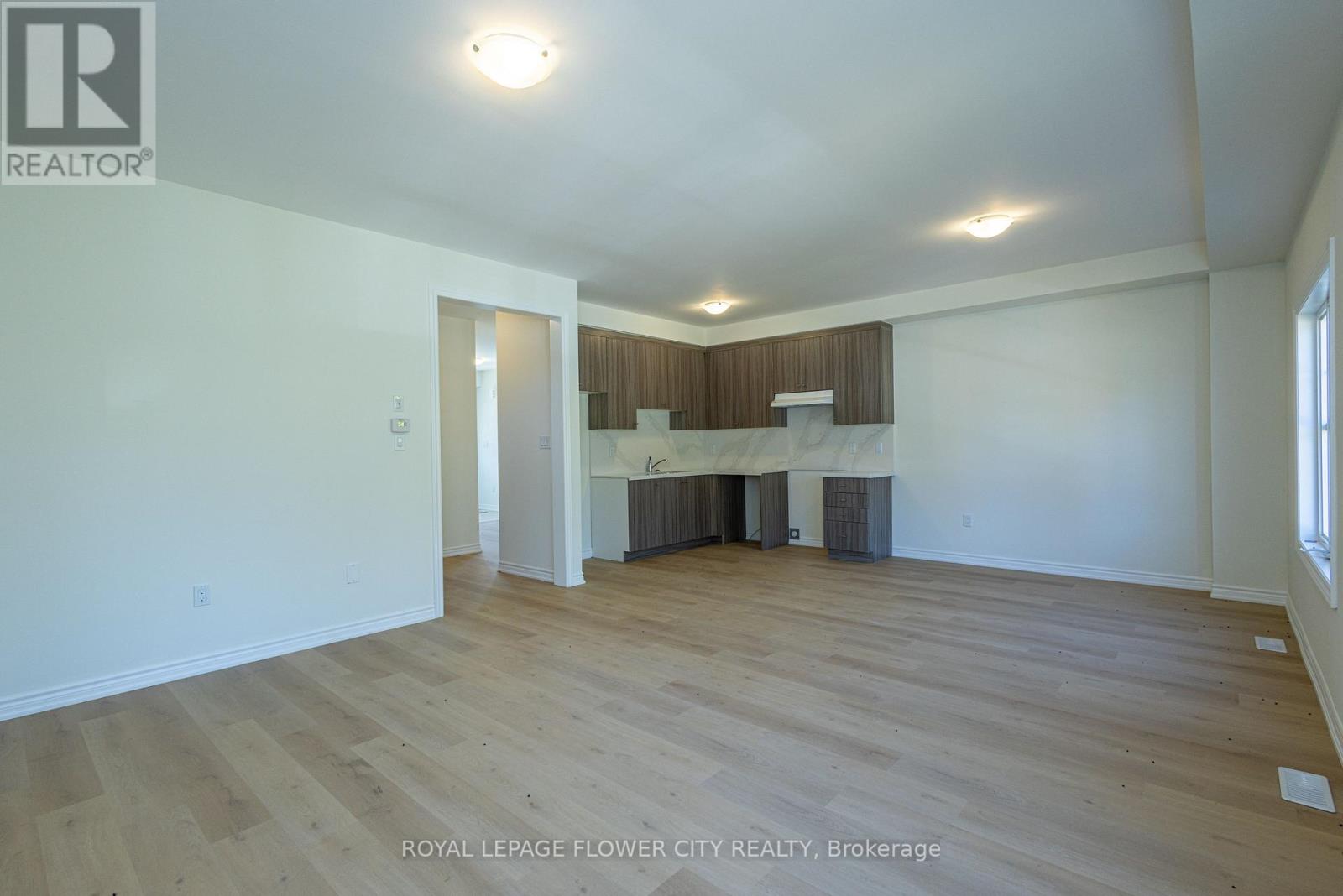 16 Ravenscraig Place, Innisfil (Cookstown), Ontario  L0L 1L0 - Photo 7 - N13865818