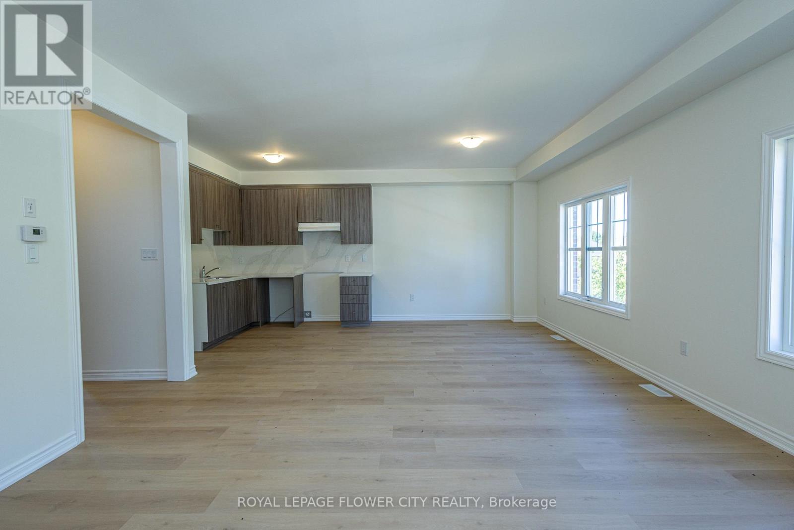 16 Ravenscraig Place, Innisfil (Cookstown), Ontario  L0L 1L0 - Photo 8 - N13865818