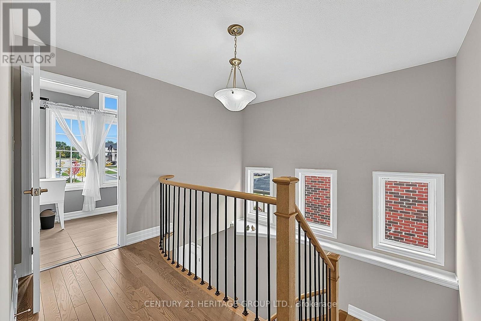 9 Conchita Street, Georgina, Ontario  L4P 0H4 - Photo 16 - N13865842