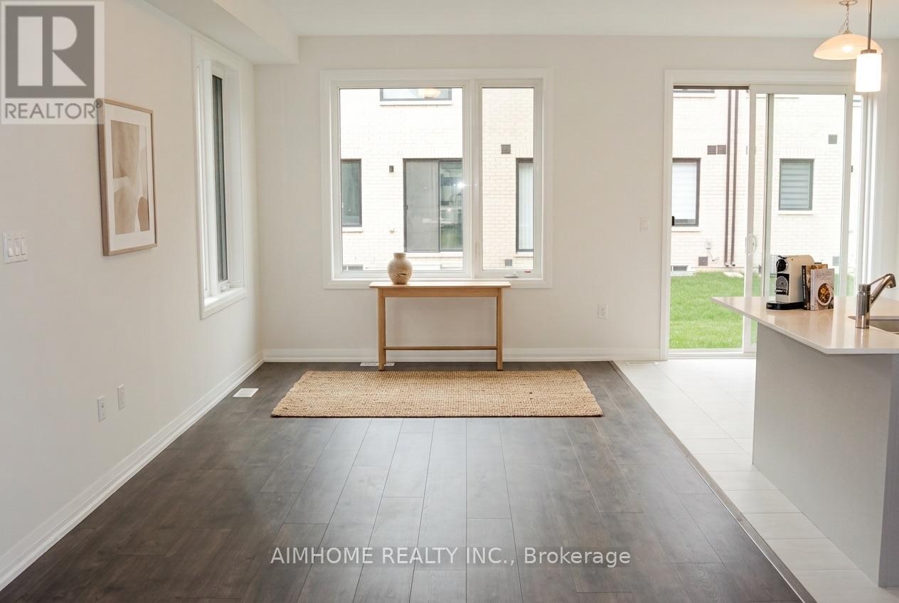 213 Hook Drive, Richmond Hill, Ontario  L4S 1L8 - Photo 3 - N13865850