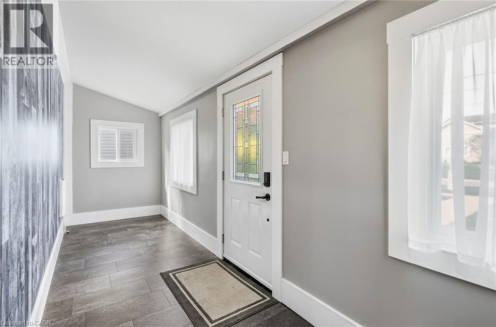 120 Queen Street E, St. Williams, Ontario  N0E 1P0 - Photo 8 - 40869036