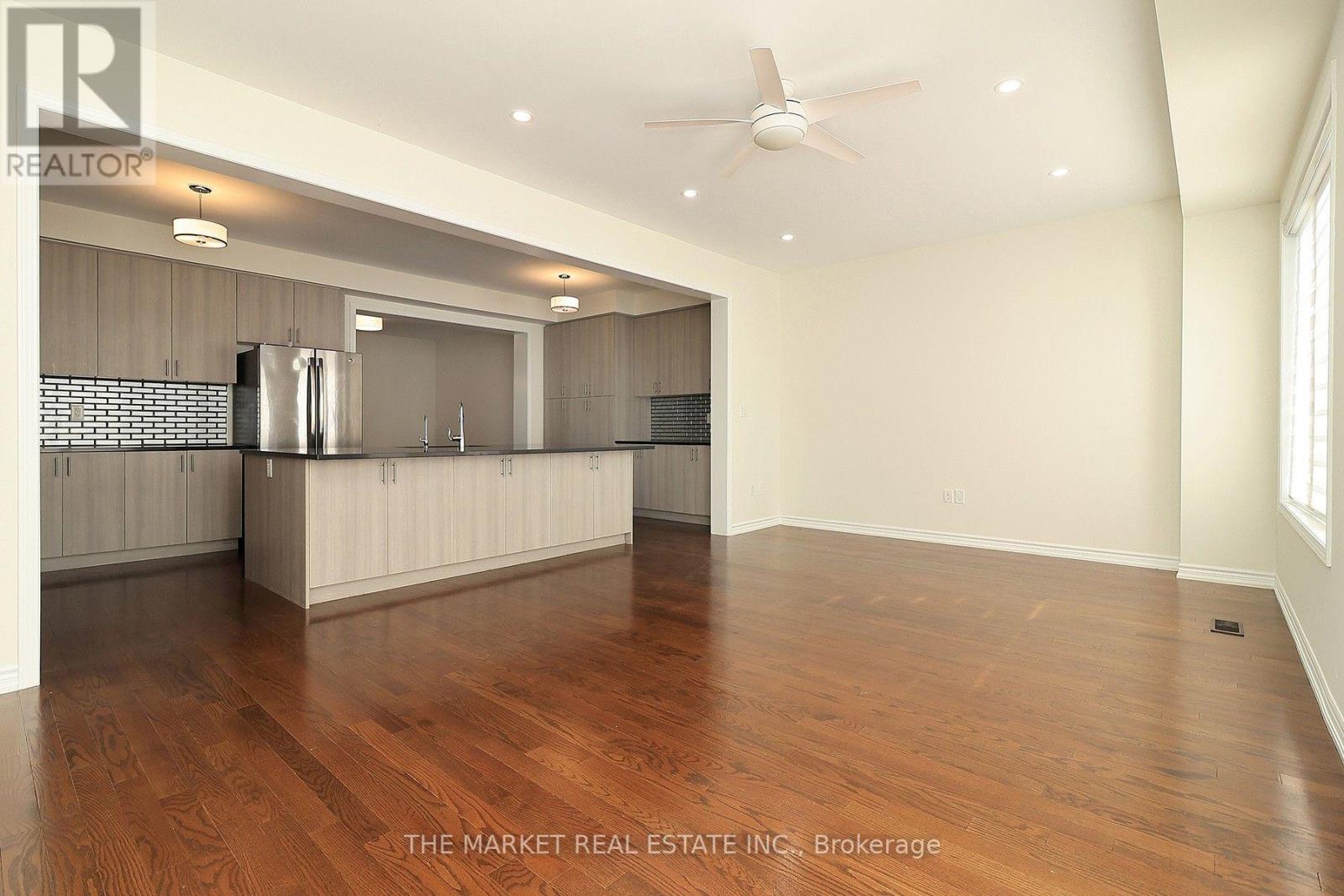 13 Father Redmond Way, Toronto, Ontario  M8W 0B4 - Photo 19 - W13865684