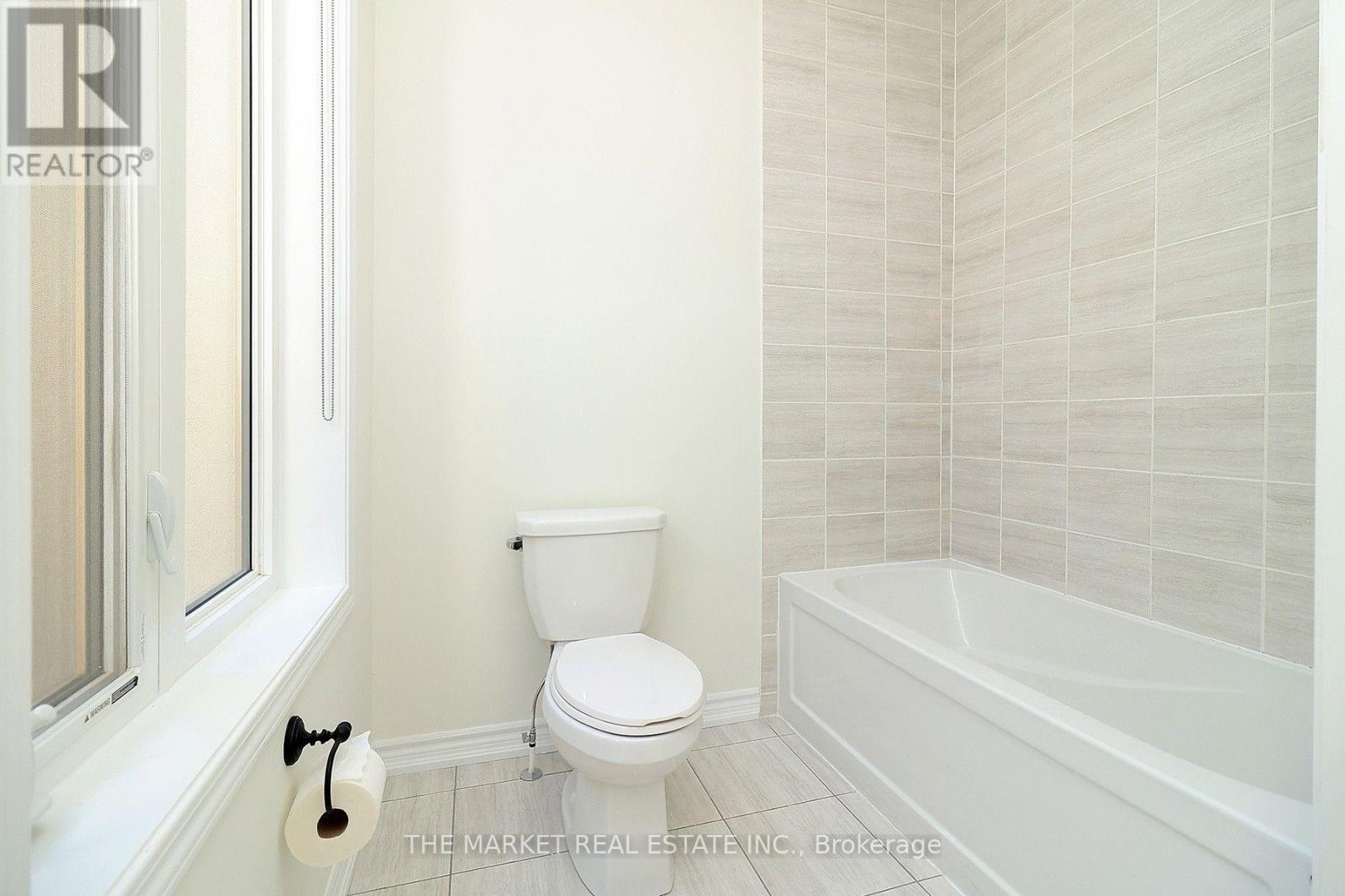 13 Father Redmond Way, Toronto, Ontario  M8W 0B4 - Photo 35 - W13865684