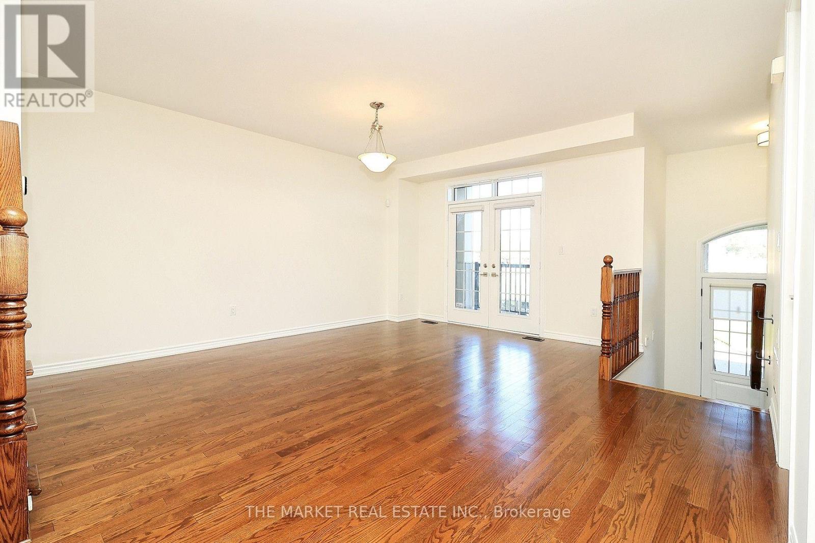 13 Father Redmond Way, Toronto, Ontario  M8W 0B4 - Photo 6 - W13865684