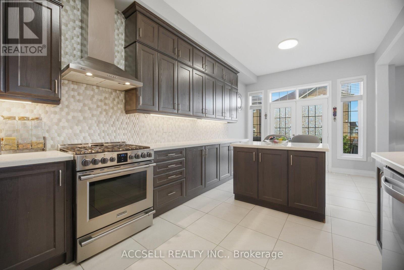 15271 Danby Road, Halton Hills, Ontario  L7G 0M4 - Photo 10 - W13865696
