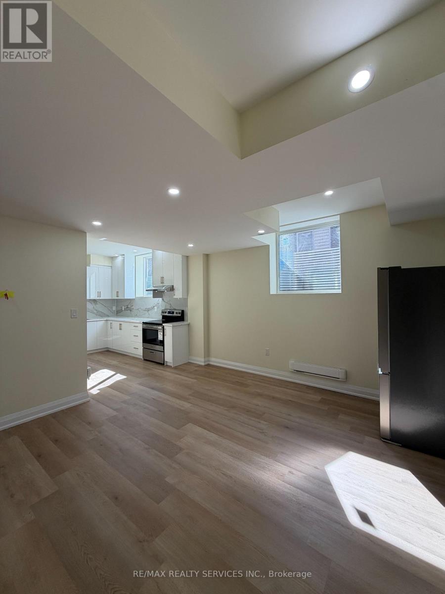 Lower - 1324 Peony Path, Oakville, Ontario  L6H 7Z7 - Photo 6 - W13865736