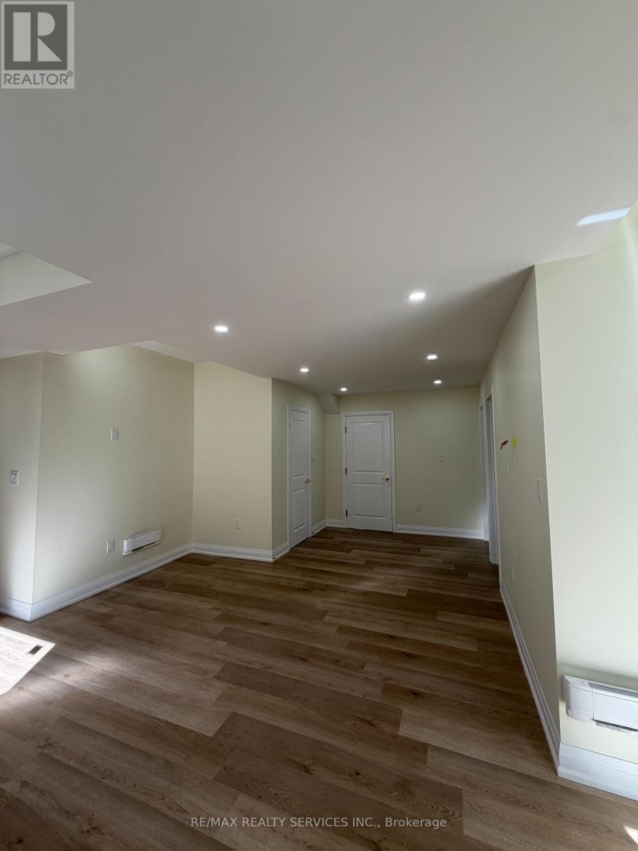 Lower - 1324 Peony Path, Oakville, Ontario  L6H 7Z7 - Photo 7 - W13865736