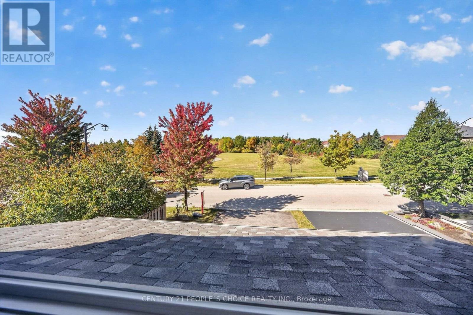 812 Knotty Pine Grove, Mississauga, Ontario  L5W 1K5 - Photo 4 - W13865762