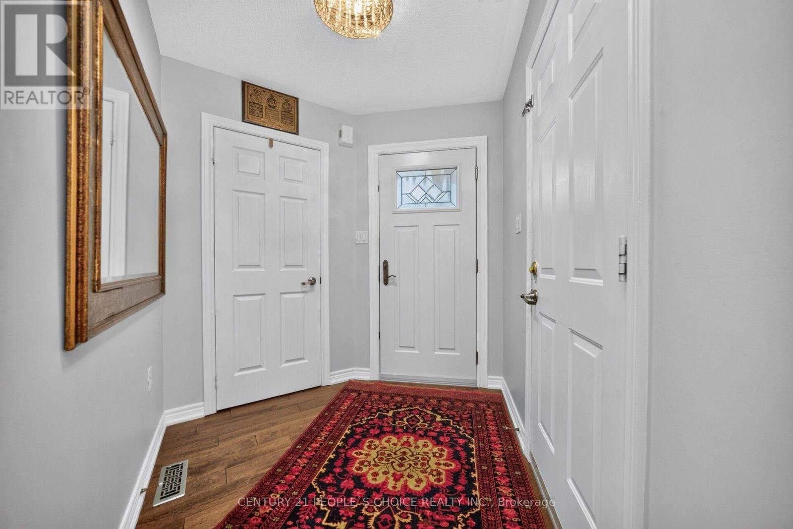812 Knotty Pine Grove, Mississauga, Ontario  L5W 1K5 - Photo 7 - W13865762