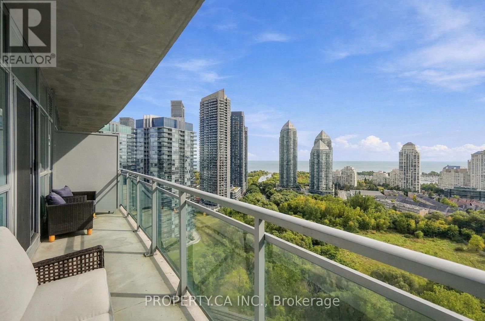 2029 - 165 Legion Road N, Toronto, Ontario  M8Y 0B3 - Photo 24 - W13865768