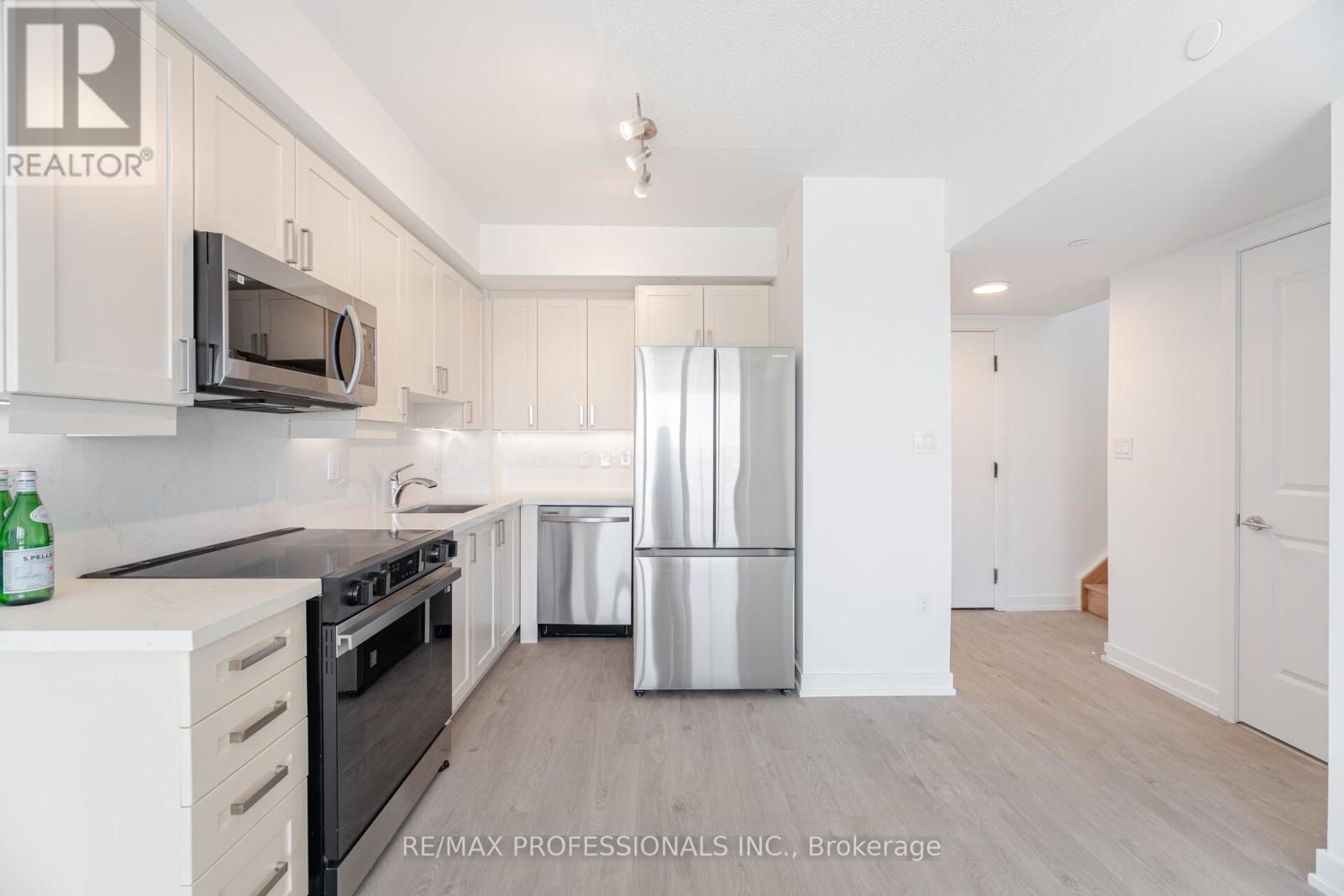 903 - 556 Marlee Avenue, Toronto, Ontario  M6B 0B1 - Photo 13 - W13865786