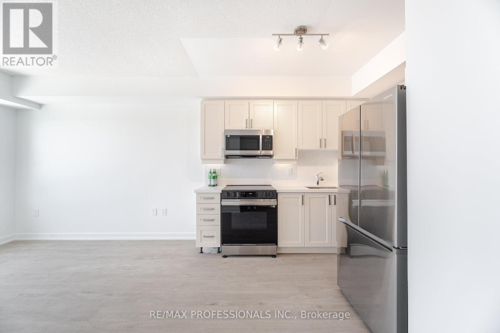 903 - 556 Marlee Avenue, Toronto, Ontario  M6B 0B1 - Photo 14 - W13865786