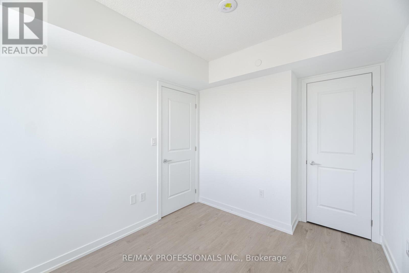903 - 556 Marlee Avenue, Toronto, Ontario  M6B 0B1 - Photo 17 - W13865786