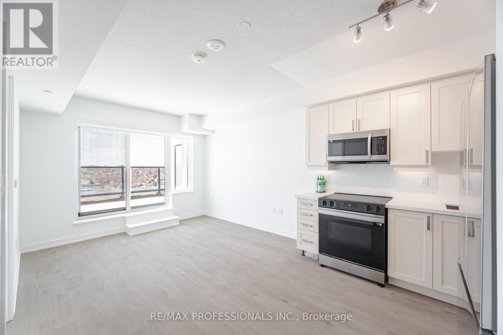 903 - 556 Marlee Avenue, Toronto, Ontario  M6B 0B1 - Photo 7 - W13865786
