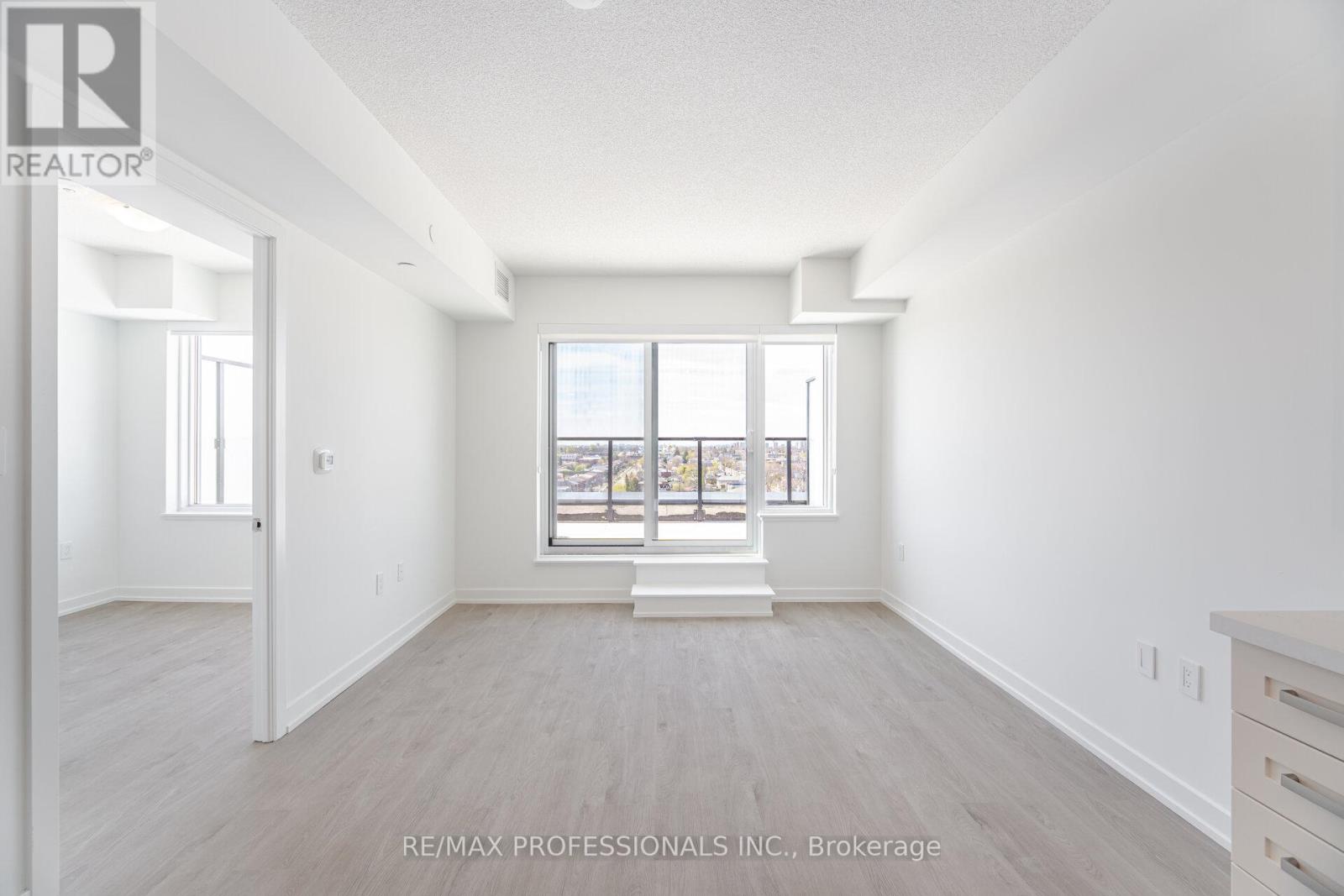 903 - 556 Marlee Avenue, Toronto, Ontario  M6B 0B1 - Photo 8 - W13865786