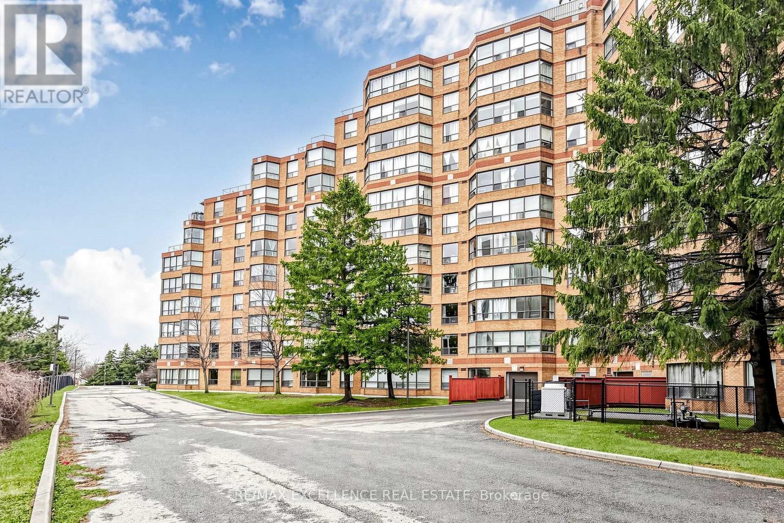524 - 6 Humberline Drive, Toronto, Ontario M9W 6X8 - Photo 2 - W13865798