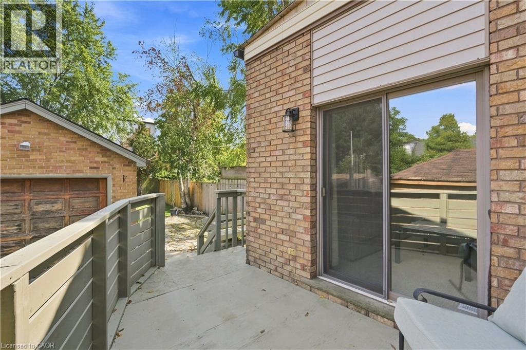 163 Grosvenor Avenue S, Hamilton, Ontario  L8M 3L4 - Photo 38 - 40860716