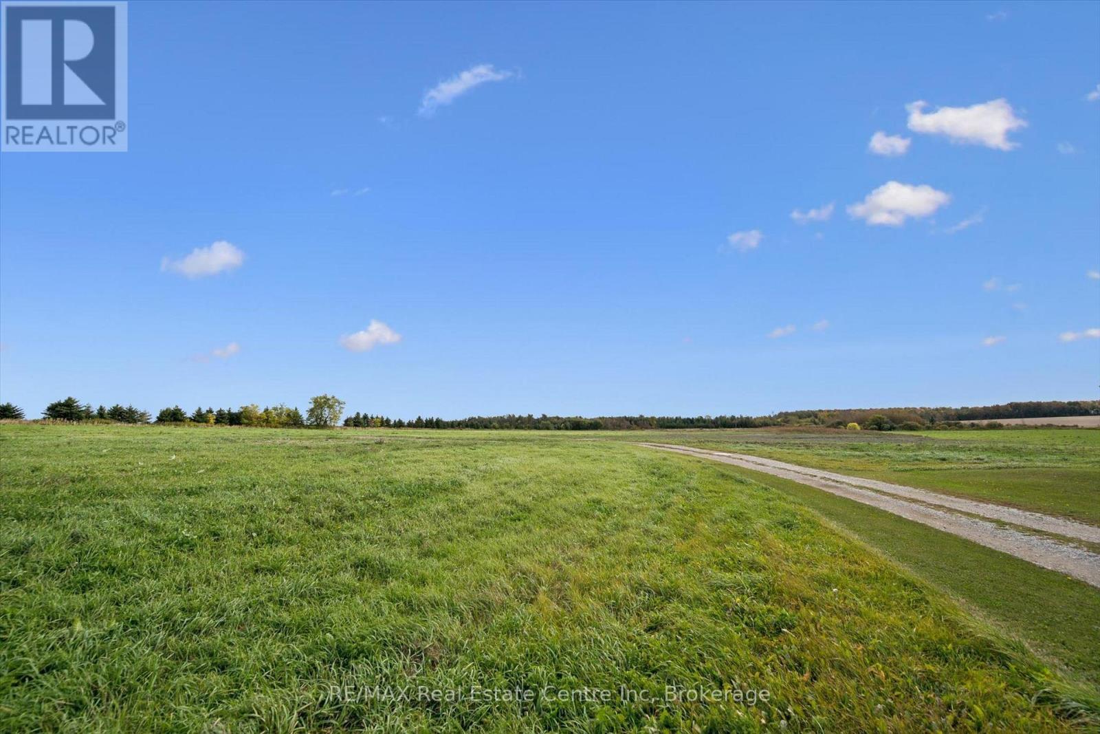 8449 Line 2, Wellington North, Ontario  N0G 1A0 - Photo 14 - X13864420