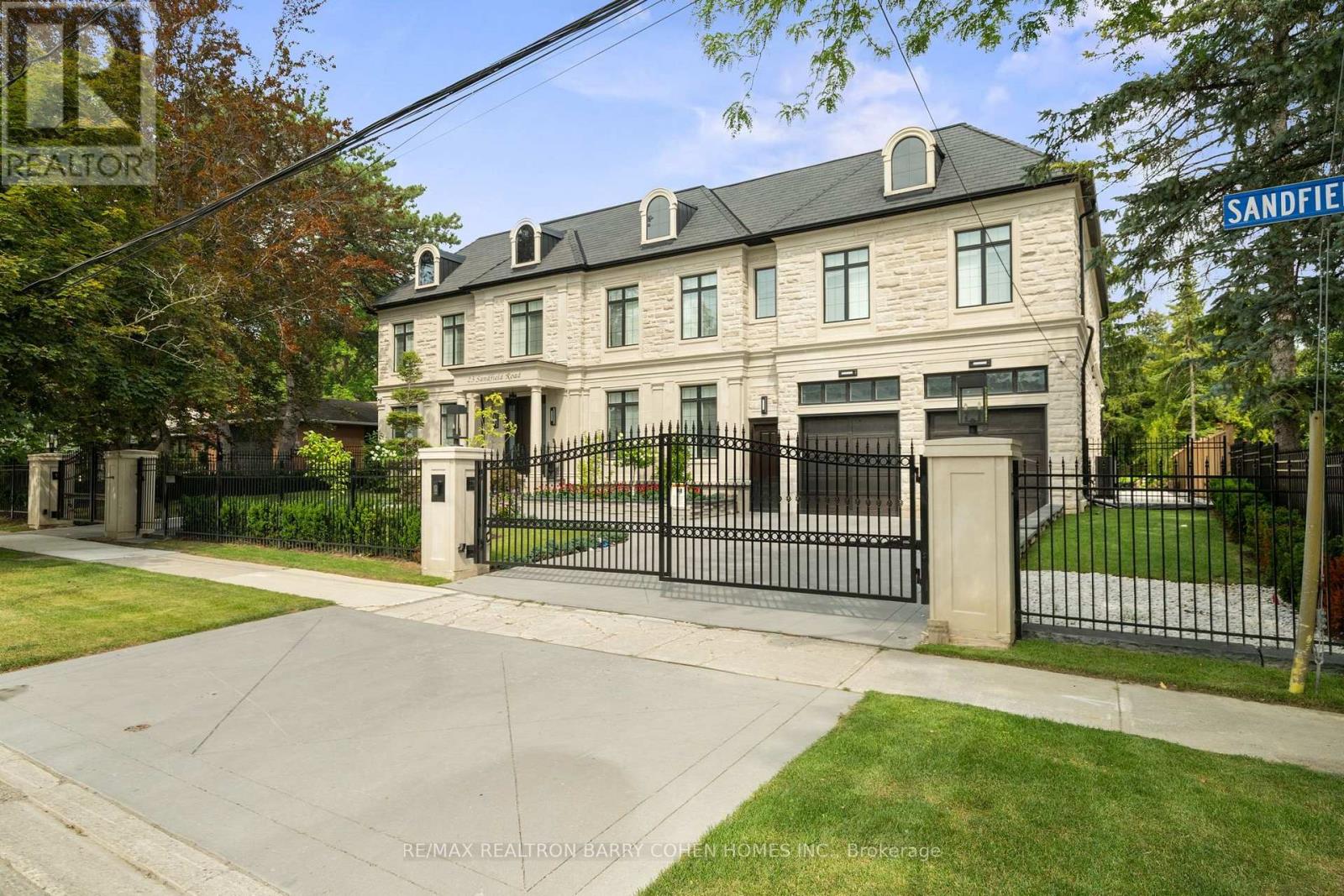 23 SANDFIELD ROAD, Toronto, Ontario