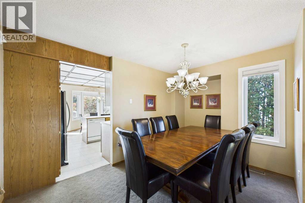 222 Davison Drive, Red Deer, Alberta  T4R 2E6 - Photo 10 - A2349442