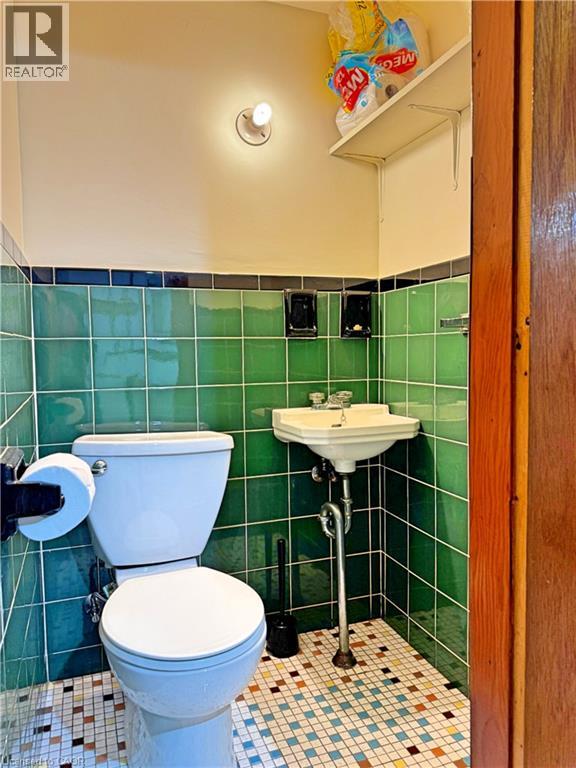 184 East 35th Street, Hamilton, Ontario  L8V 3Y2 - Photo 28 - 40868984