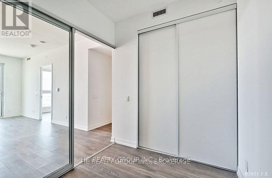 2807 - 950 Portage Parkway, Vaughan, Ontario  L4K 0J7 - Photo 12 - N13780874
