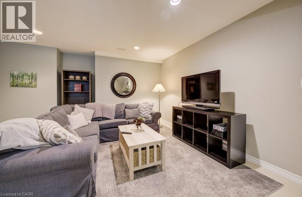 549 Clair Creek Boulevard, Waterloo, Ontario  N2T 2B8 - Photo 38 - 40865648