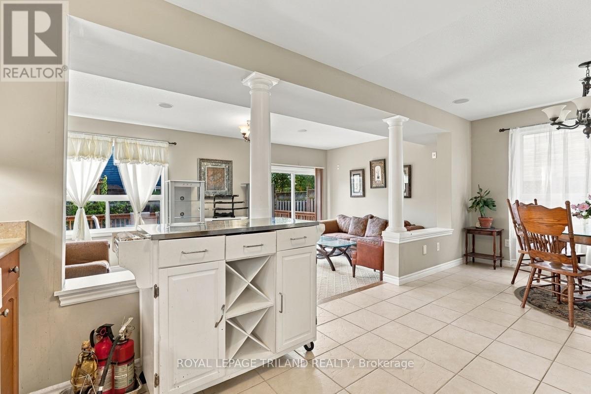 1426 Mickleborough Drive, London North, Ontario  N6G 5R5 - Photo 6 - X13865982