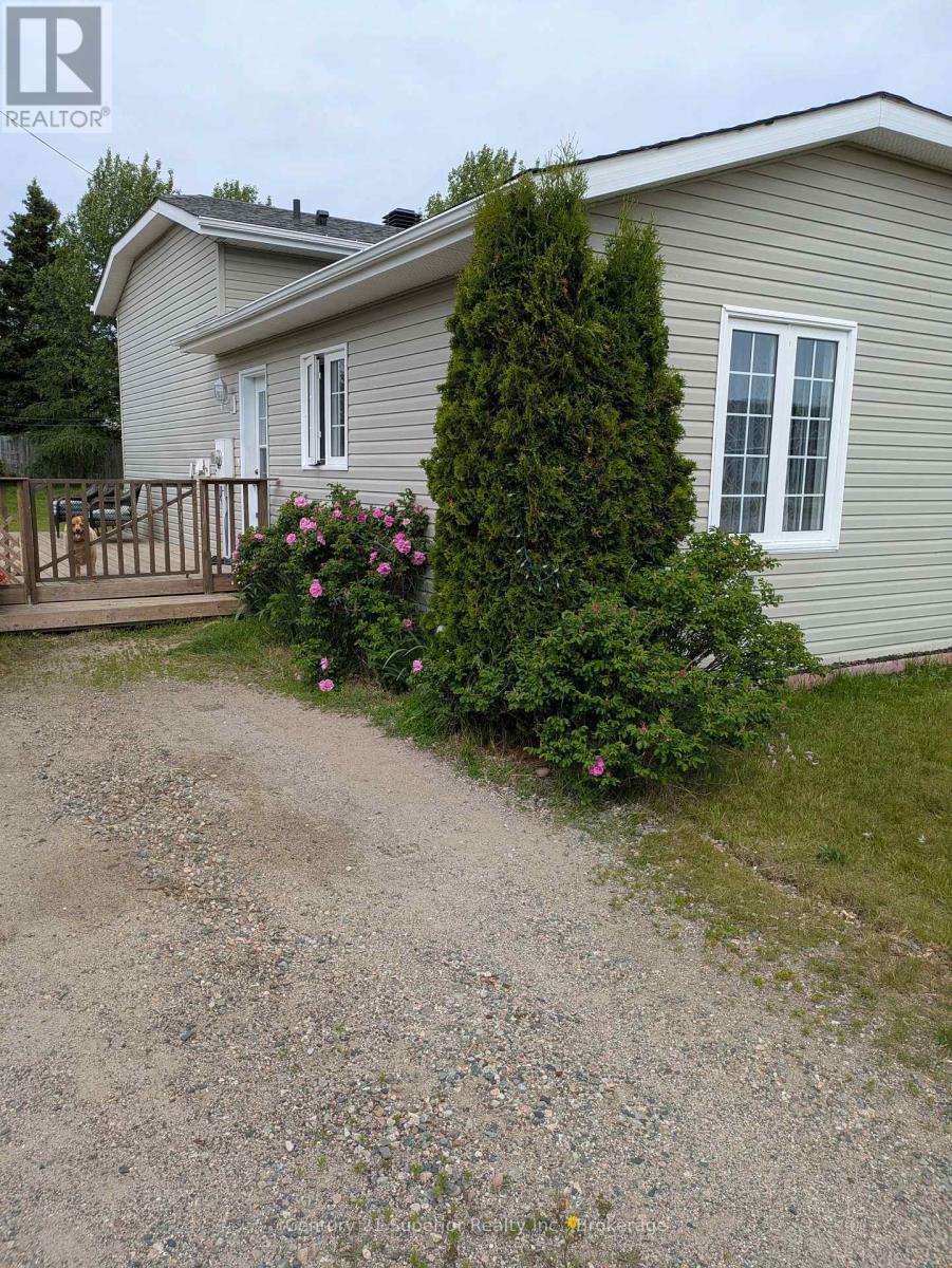 34 Hemlo Drive E, Marathon, Ontario  P0T 2E0 - Photo 3 - X13866036
