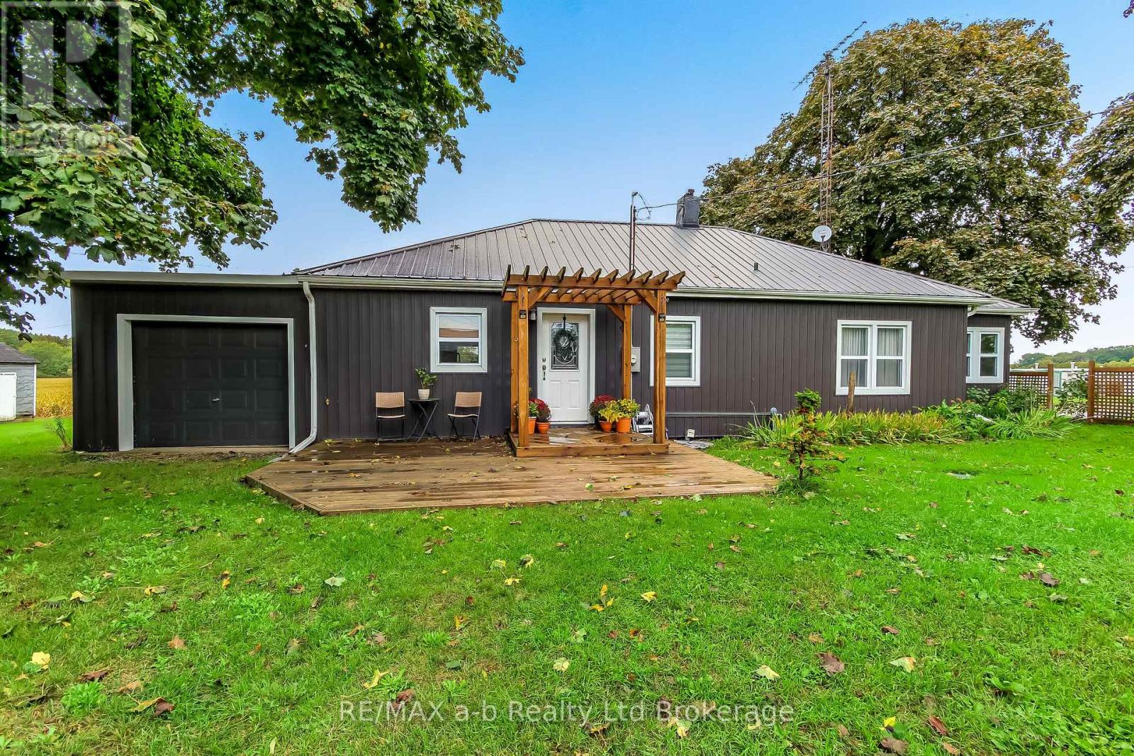 2237 Pinegrove Road