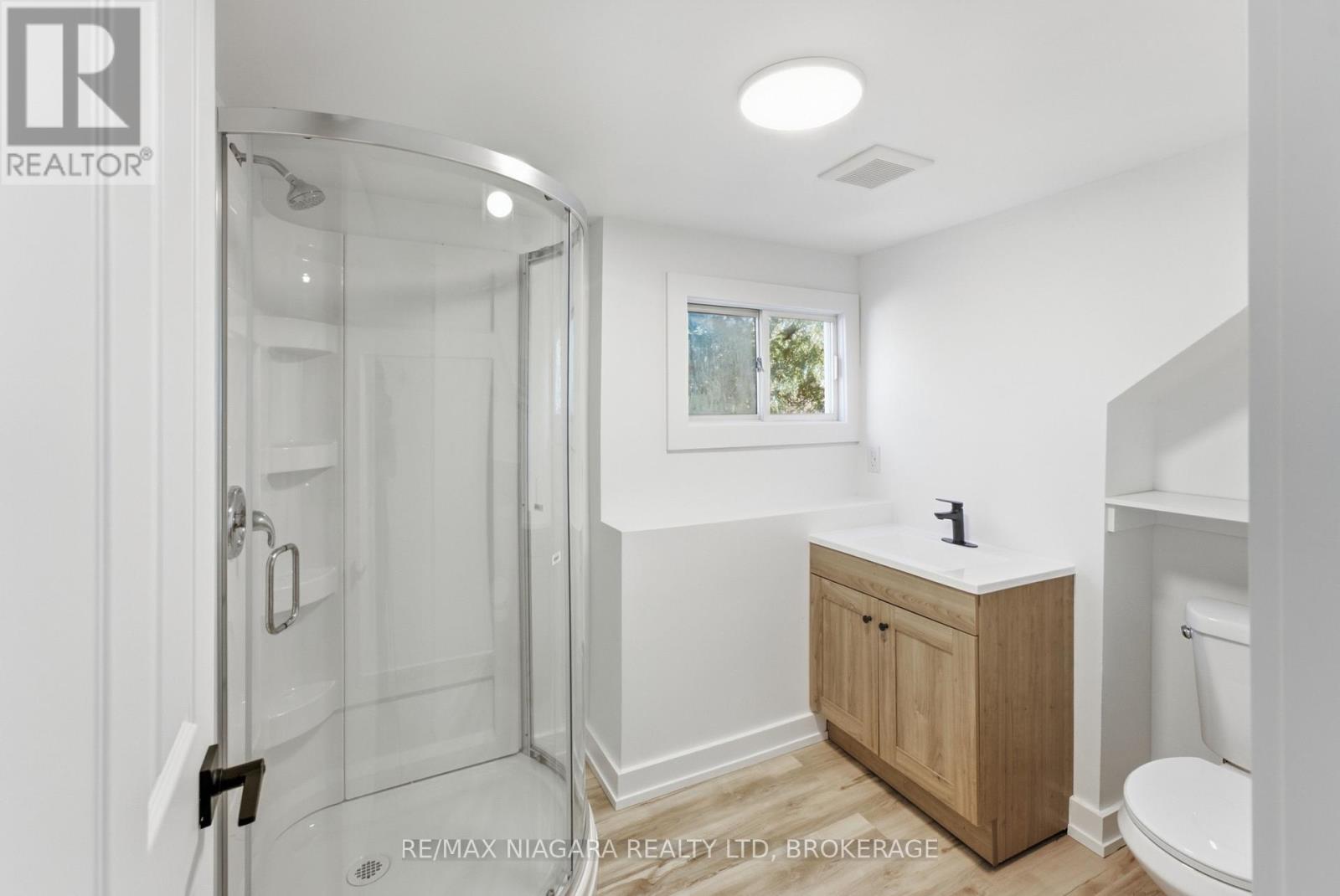 Upper - 34 Haig Street, St. Catharines, Ontario  L2R 6K8 - Photo 13 - X13866120