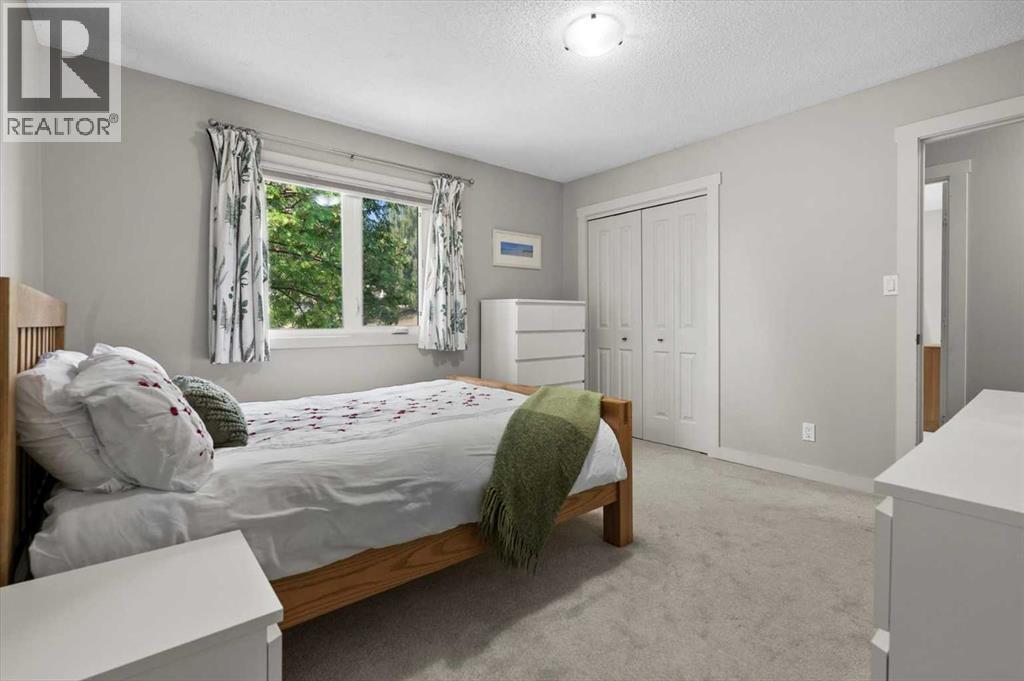 424 Silver Valley Drive NW, Calgary, Alberta  T3B 4C2 - Photo 19 - A2333644