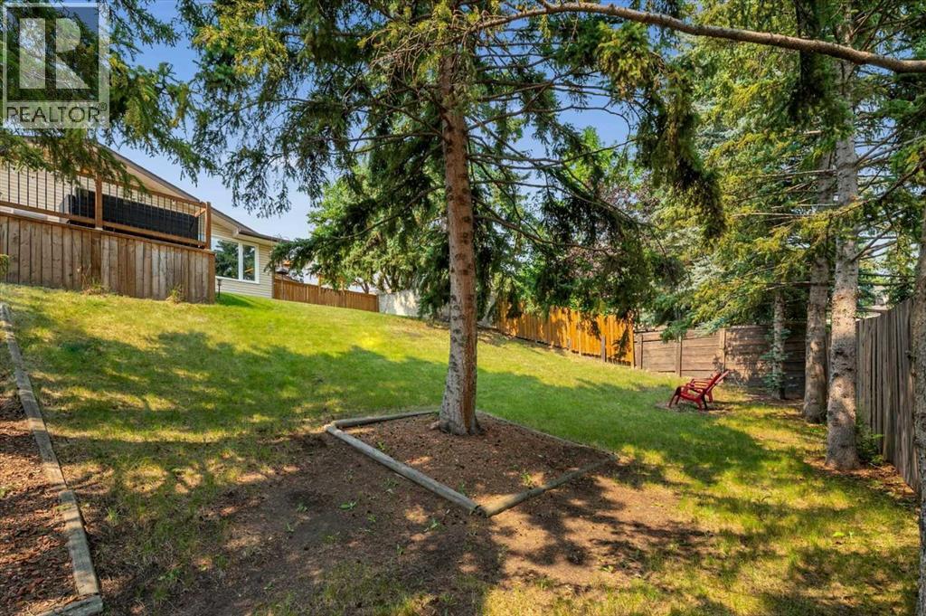 424 Silver Valley Drive NW, Calgary, Alberta  T3B 4C2 - Photo 41 - A2333644