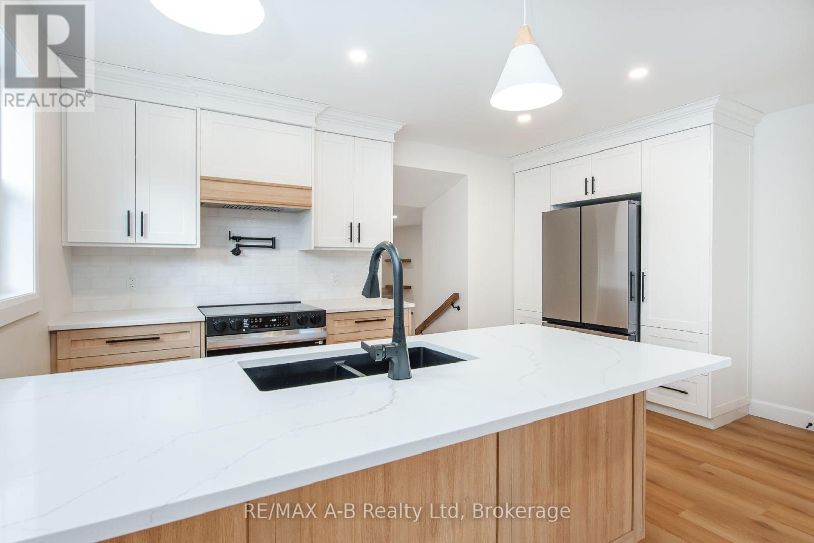 59 Princess Street, Stratford, Ontario  N5A 6C7 - Photo 15 - X13865890