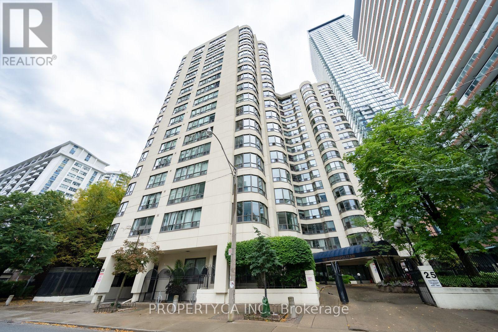 1001 - 25 Maitland Street W, Toronto, Ontario  M4Y 2W1 - Photo 2 - C13866032