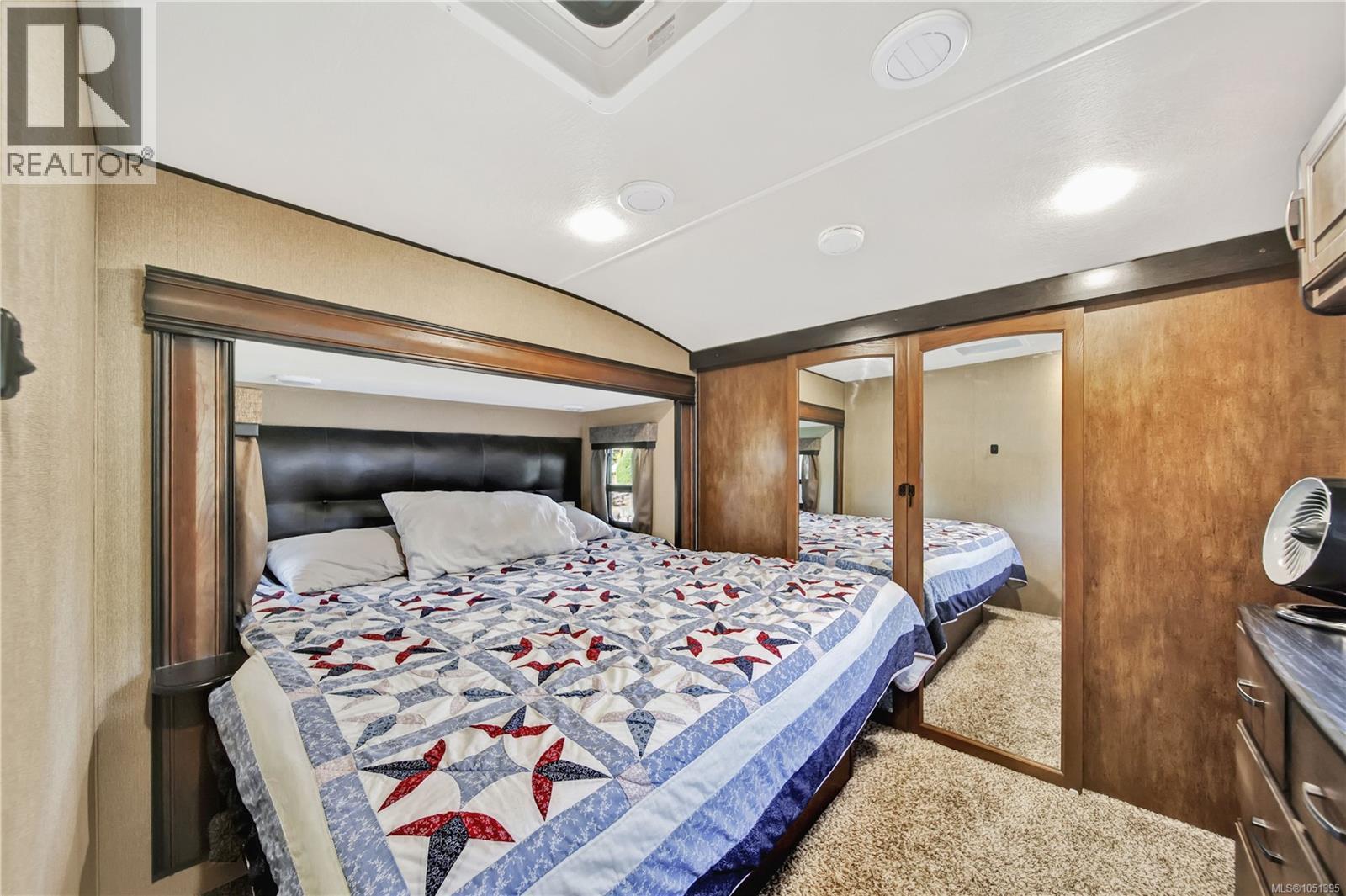 25 10750 Central Lake Rd