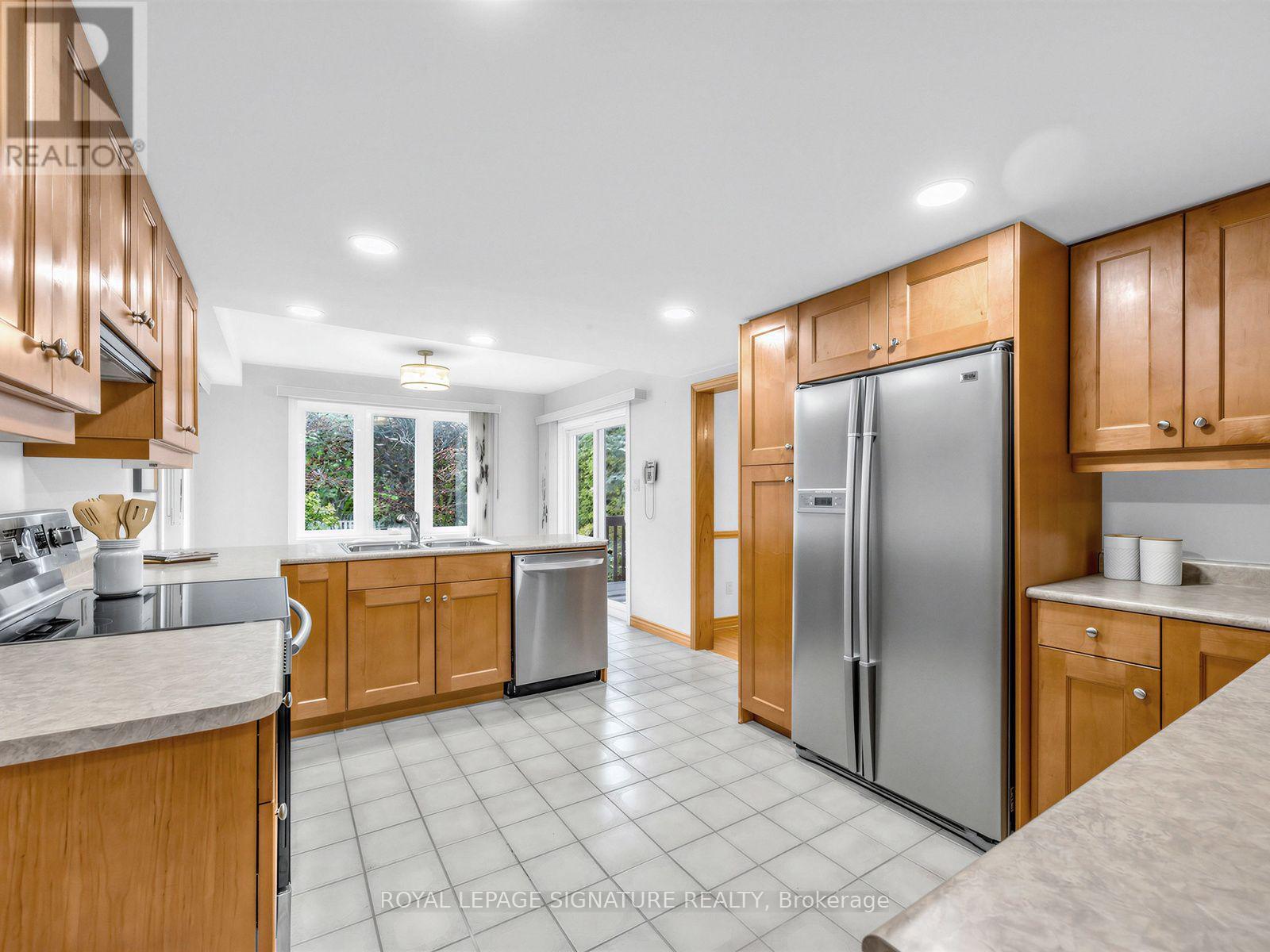 30 Invermarge Drive, Toronto, Ontario  M1C 3M4 - Photo 12 - E13865856