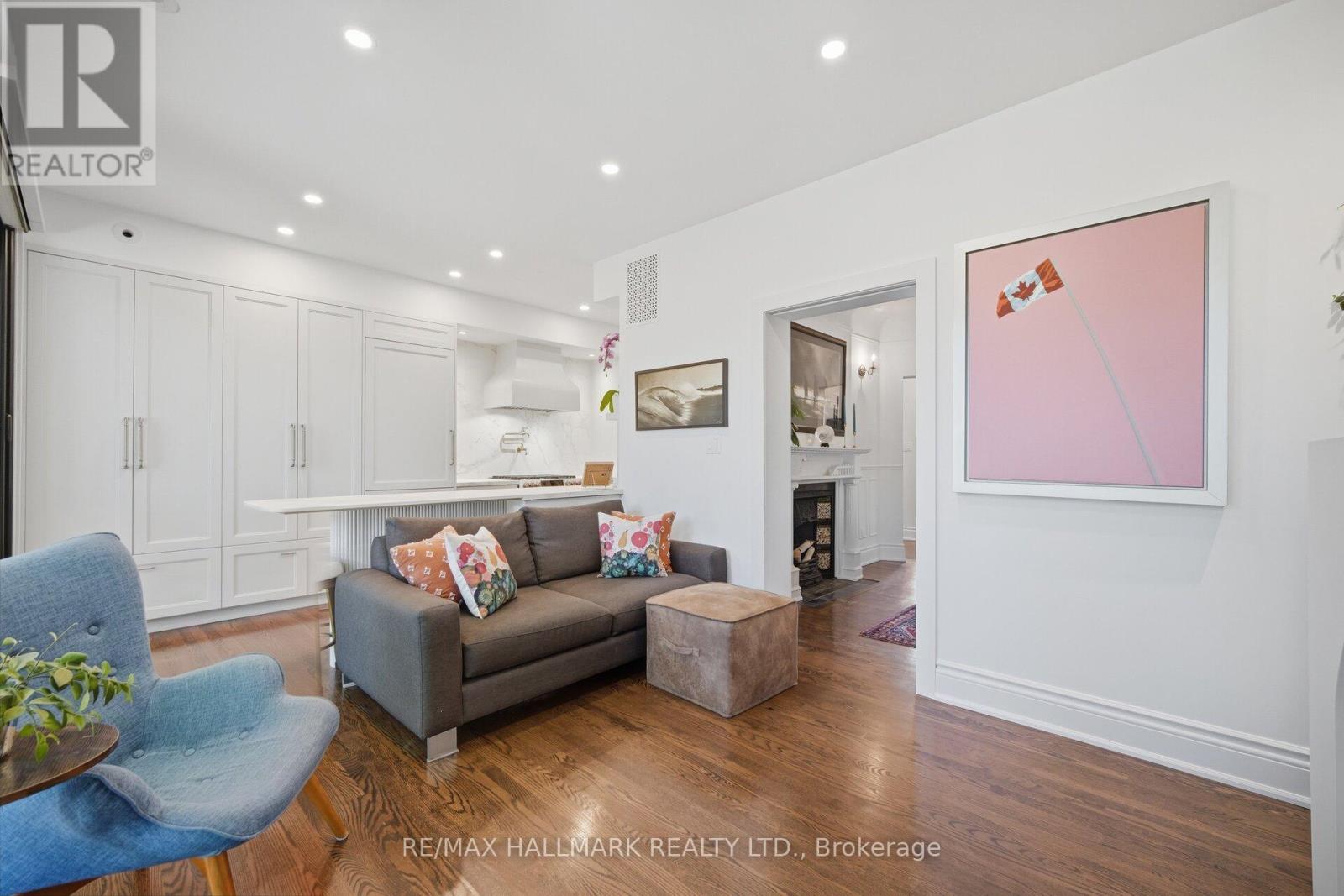 22 Pretoria Avenue, Toronto, Ontario  M4K 1T3 - Photo 19 - E13865940