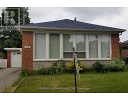 128 LORD ROBERTS DRIVE, Toronto, Ontario
