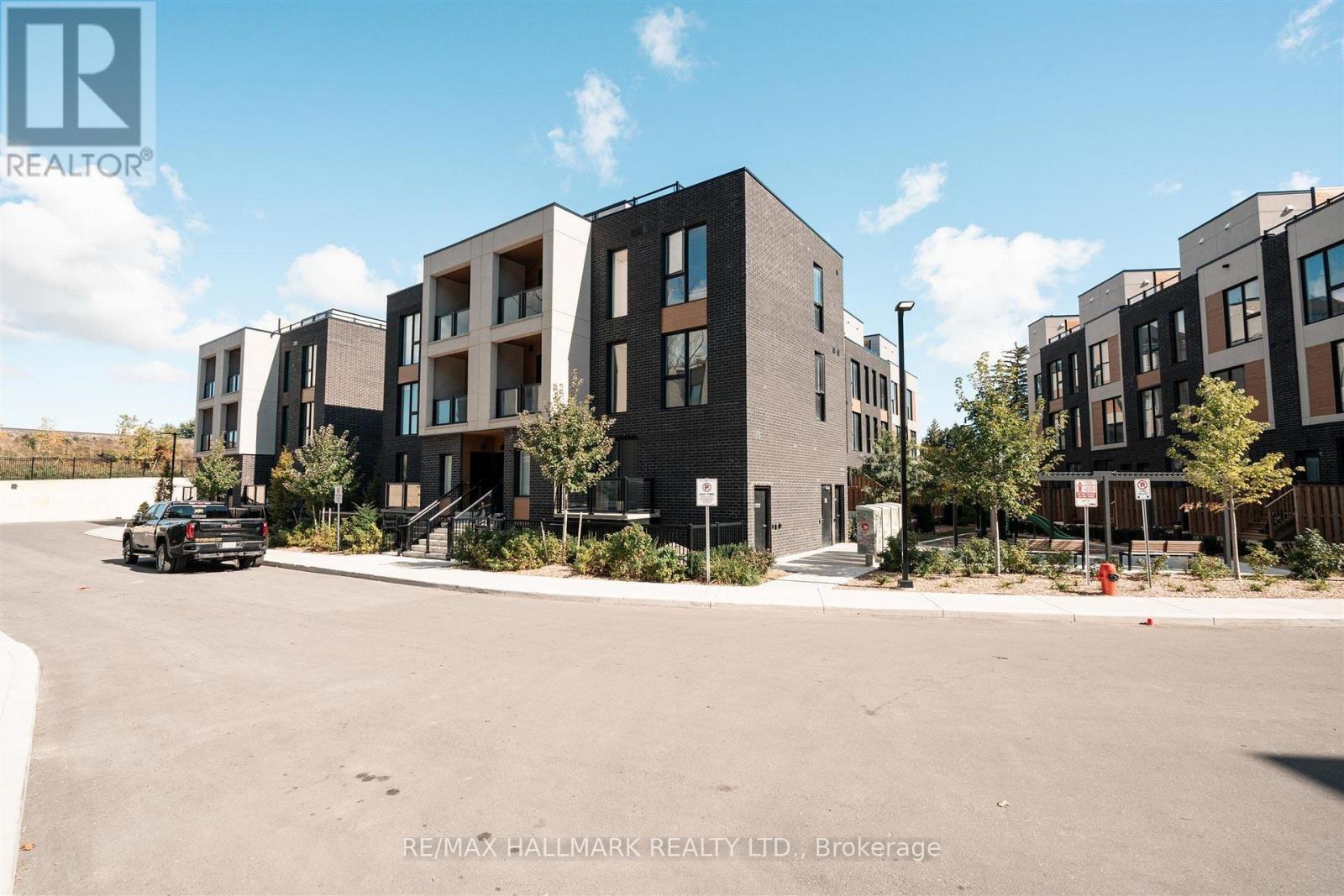 14 - 176 Clonmore Avenue, Toronto, Ontario  M1N 1Y1 - Photo 4 - E13865960